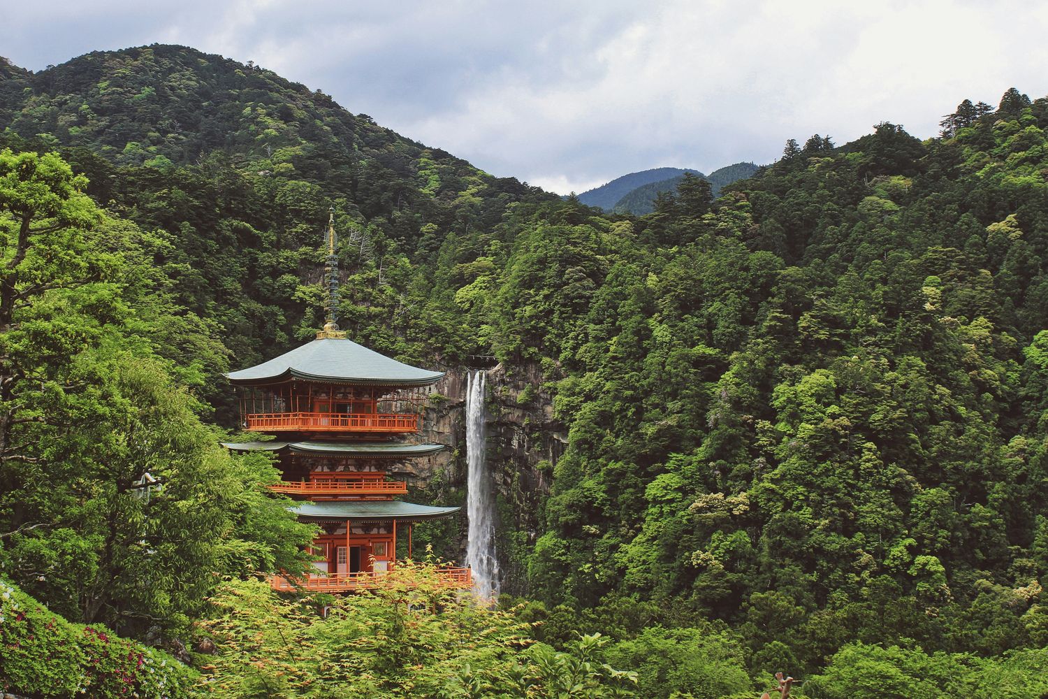 16 Days Premium Tour of Japan with Sapporo