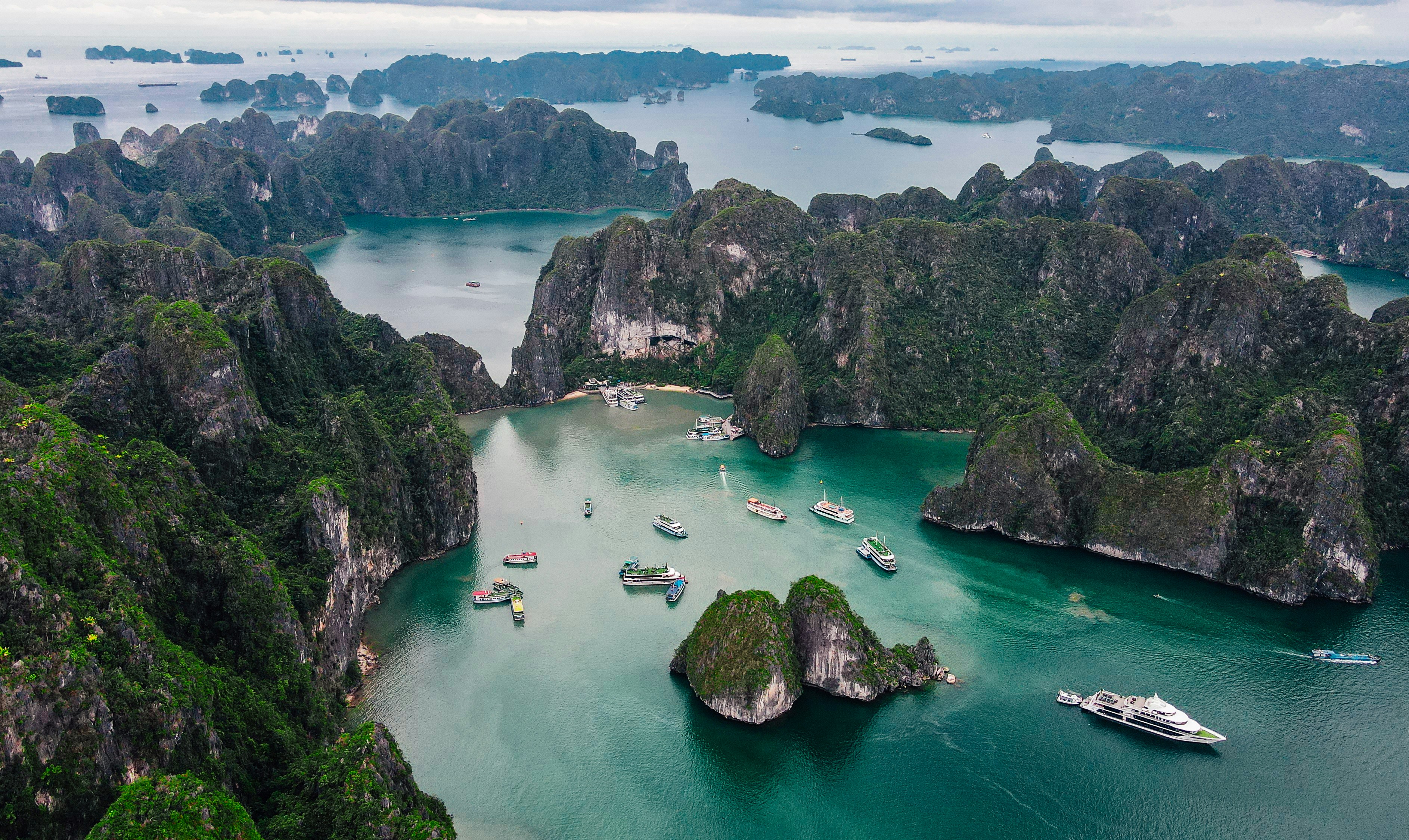 Scenic  12 Days Vietnam Tour