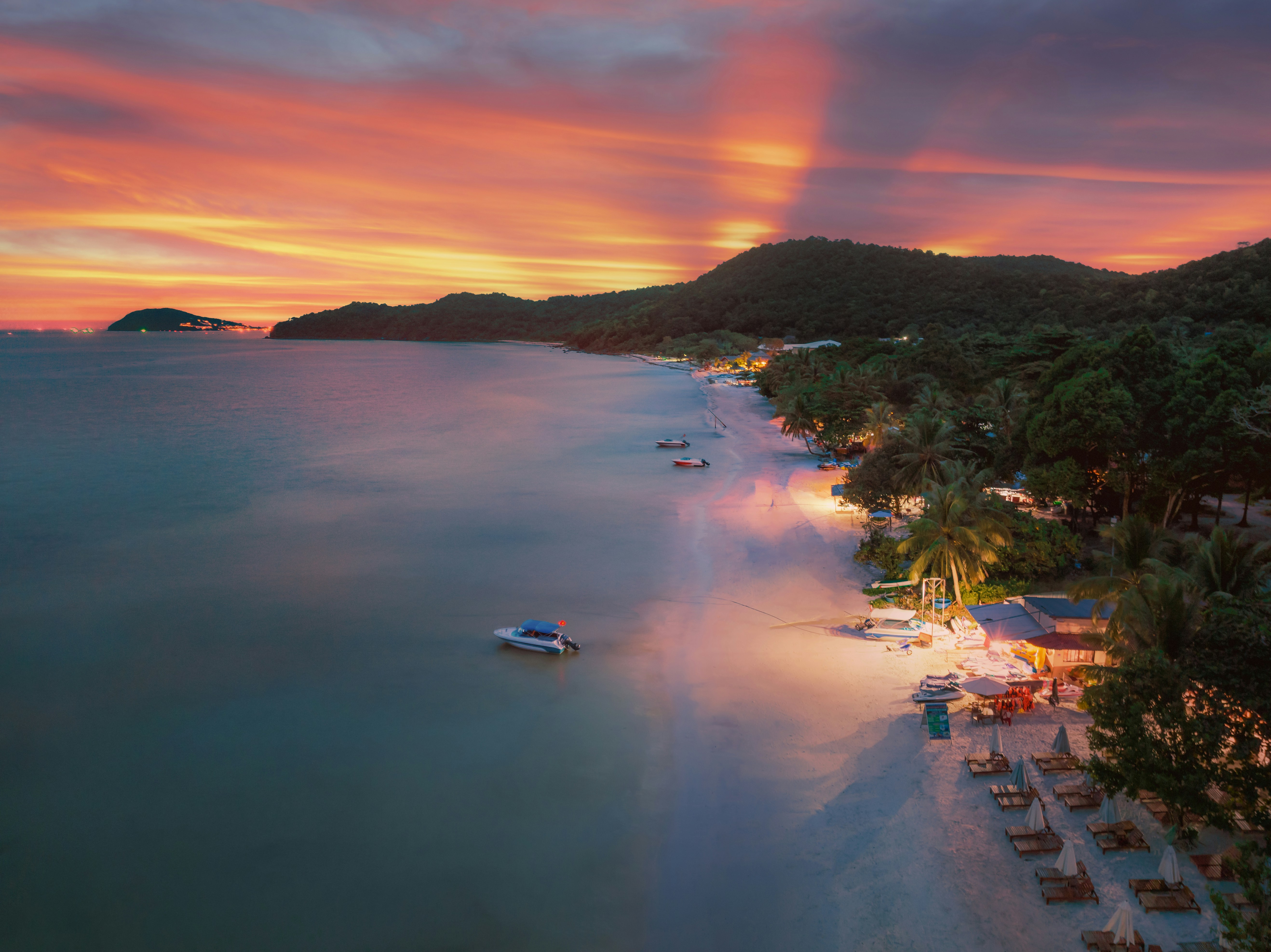 14 Days of Vietnam with Phu Quoc and Sapa