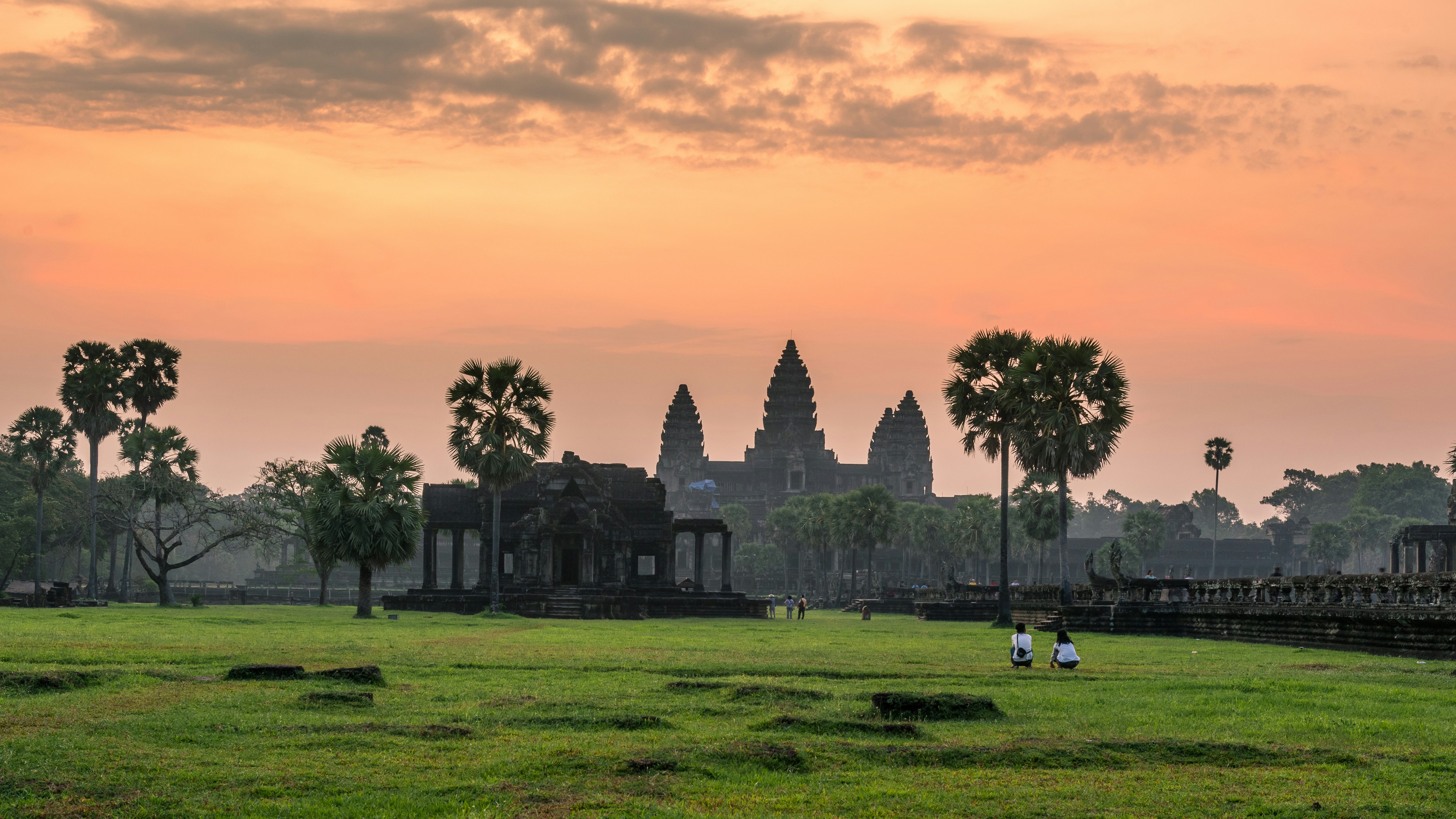 7 Days Premium Tour of Cambodia