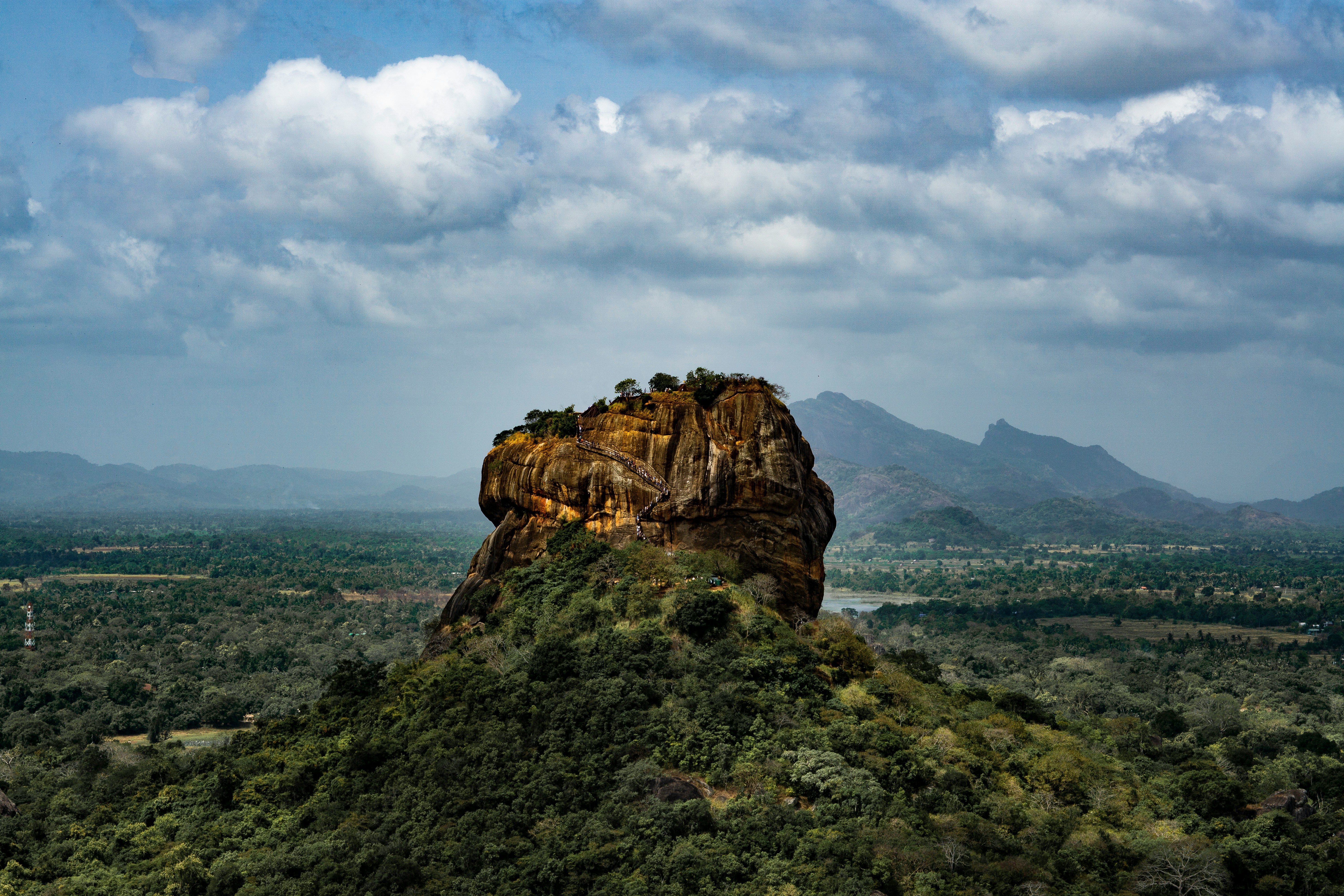 8 Days Premium Tour of Sri Lanka