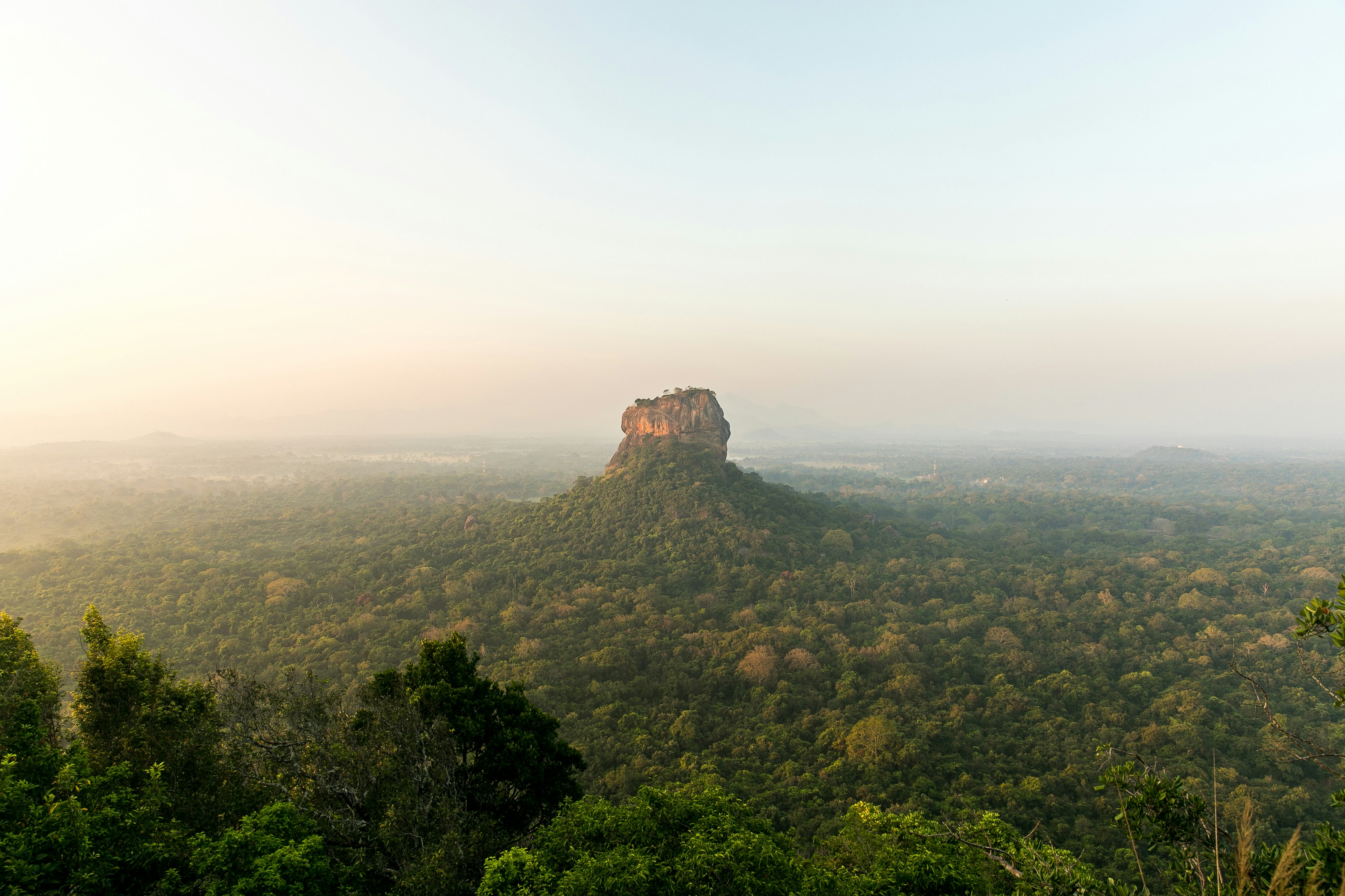 Scenic 13 Days Premium Tour of Sri Lanka